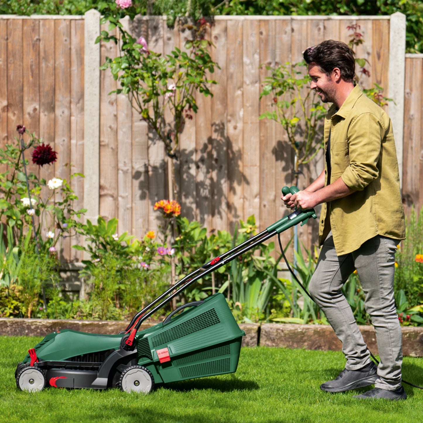 Bosch 1400W Corded Electric Lawn Mower 10m Cable 40L Grassbox UniversalRotak37n